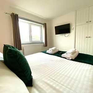 Apartment Kennedy House By Service, Blackpool